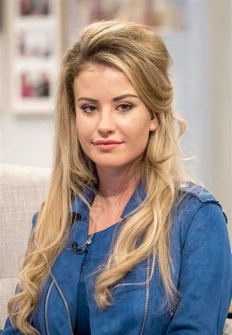 chloe ayling bust size